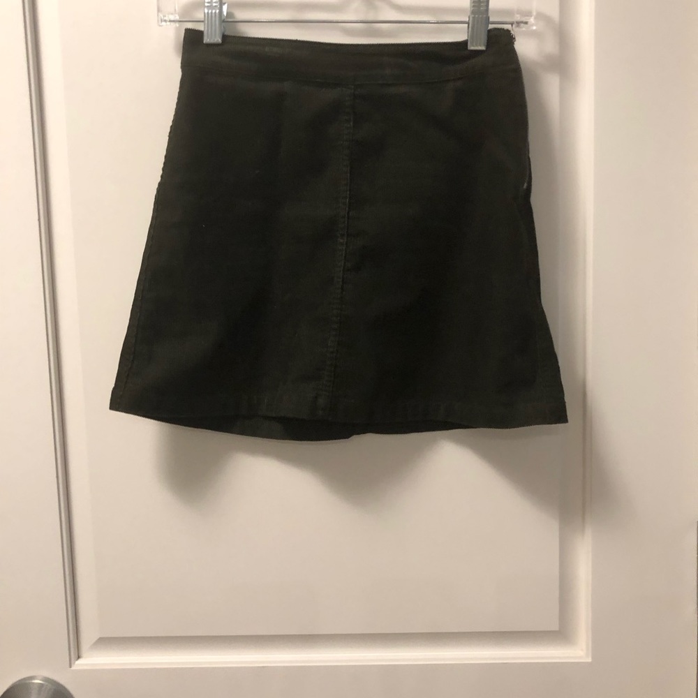 Aritzia mini skirt